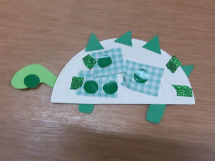 クロッカ町屋/🦕せいさく：紙皿きょうりゅう🦕
